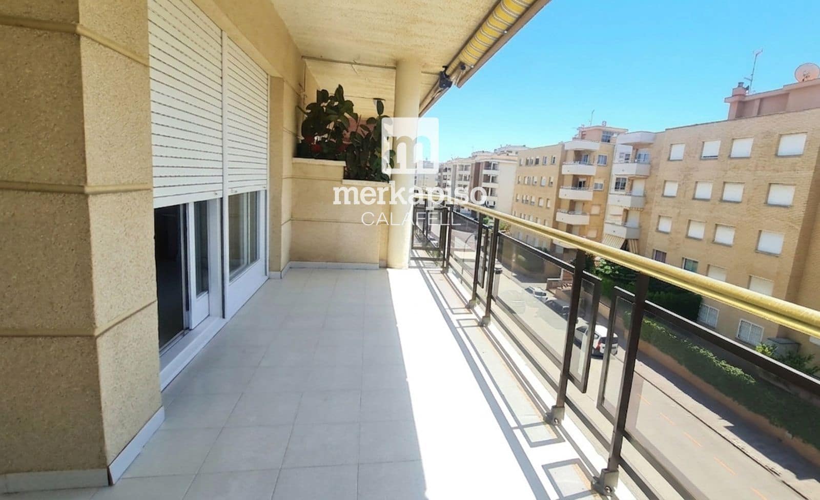 Piso de 2 habitaciones en Calafell en venta con piscina garaje - 265.000 € (Ref: 9991852)