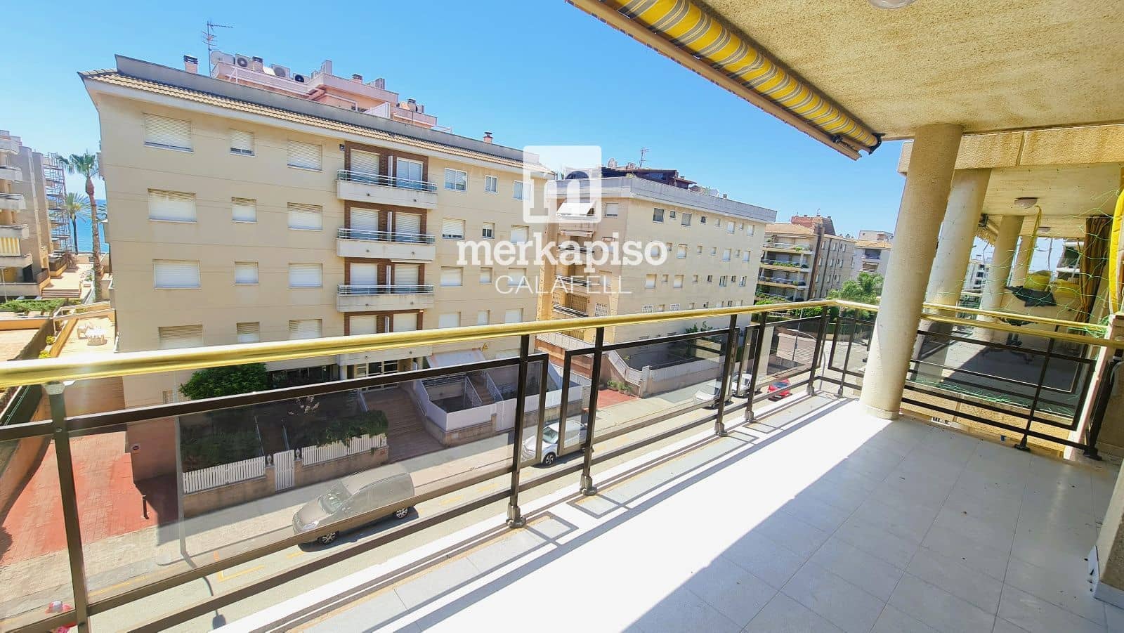 Piso de 2 habitaciones en Calafell en venta con piscina garaje - 265.000 € (Ref: 9991852)
