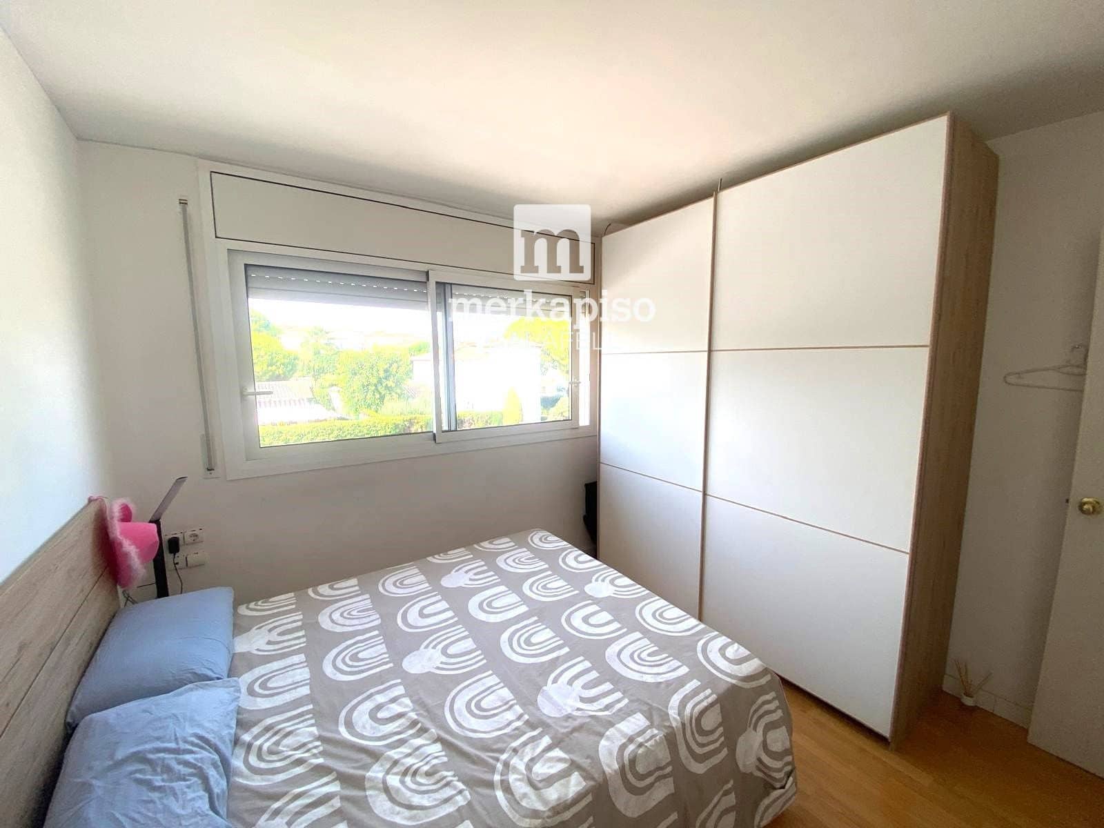 2 quarto Apartamento para venda em Coma-Ruga com piscina garagem - 198 000 € (Ref: 9993689)