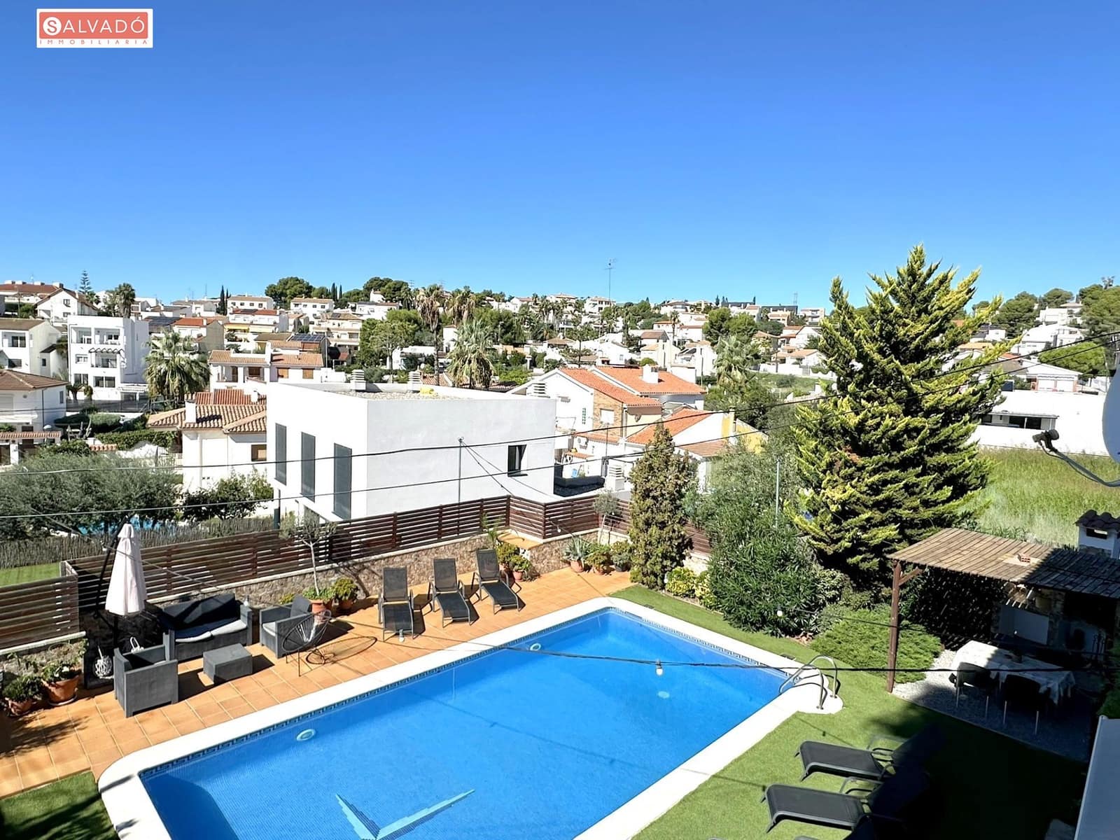 6 soverom Villa til salgs i Cunit med svømmebasseng - € 489 000 (Ref: 10157968)