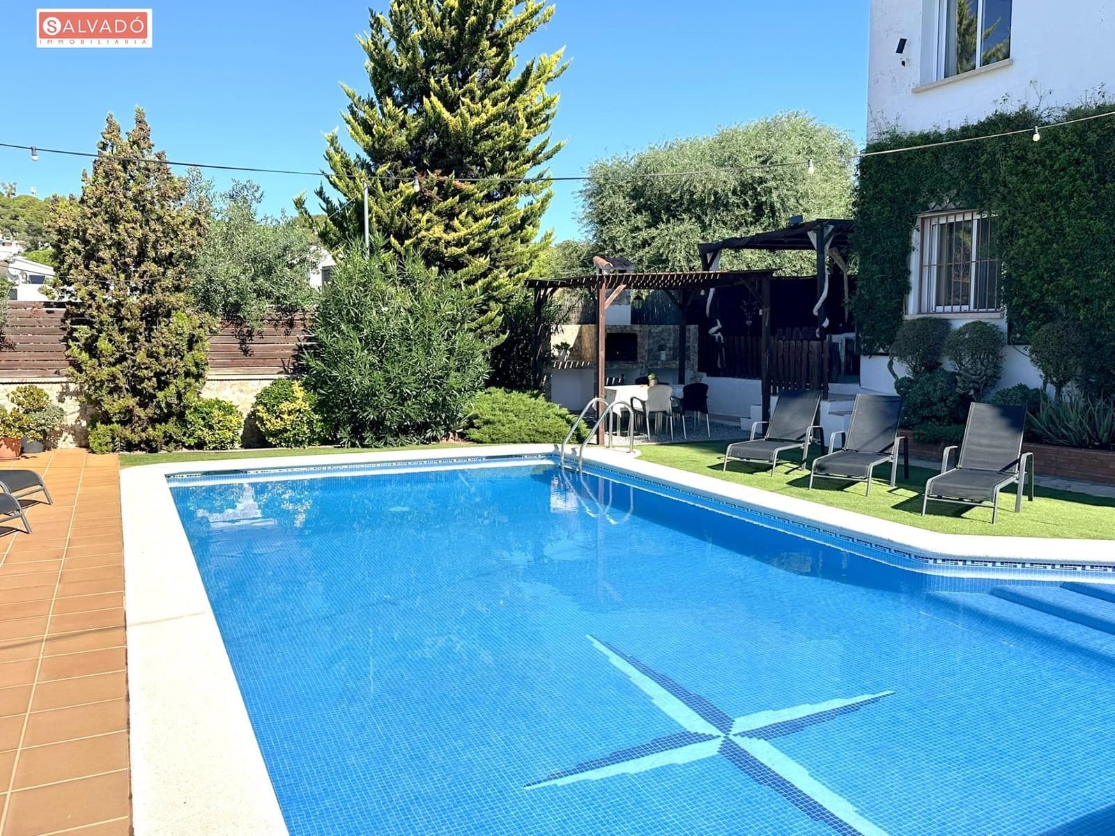 6 soverom Villa til salgs i Cunit med svømmebasseng - € 489 000 (Ref: 10157968)