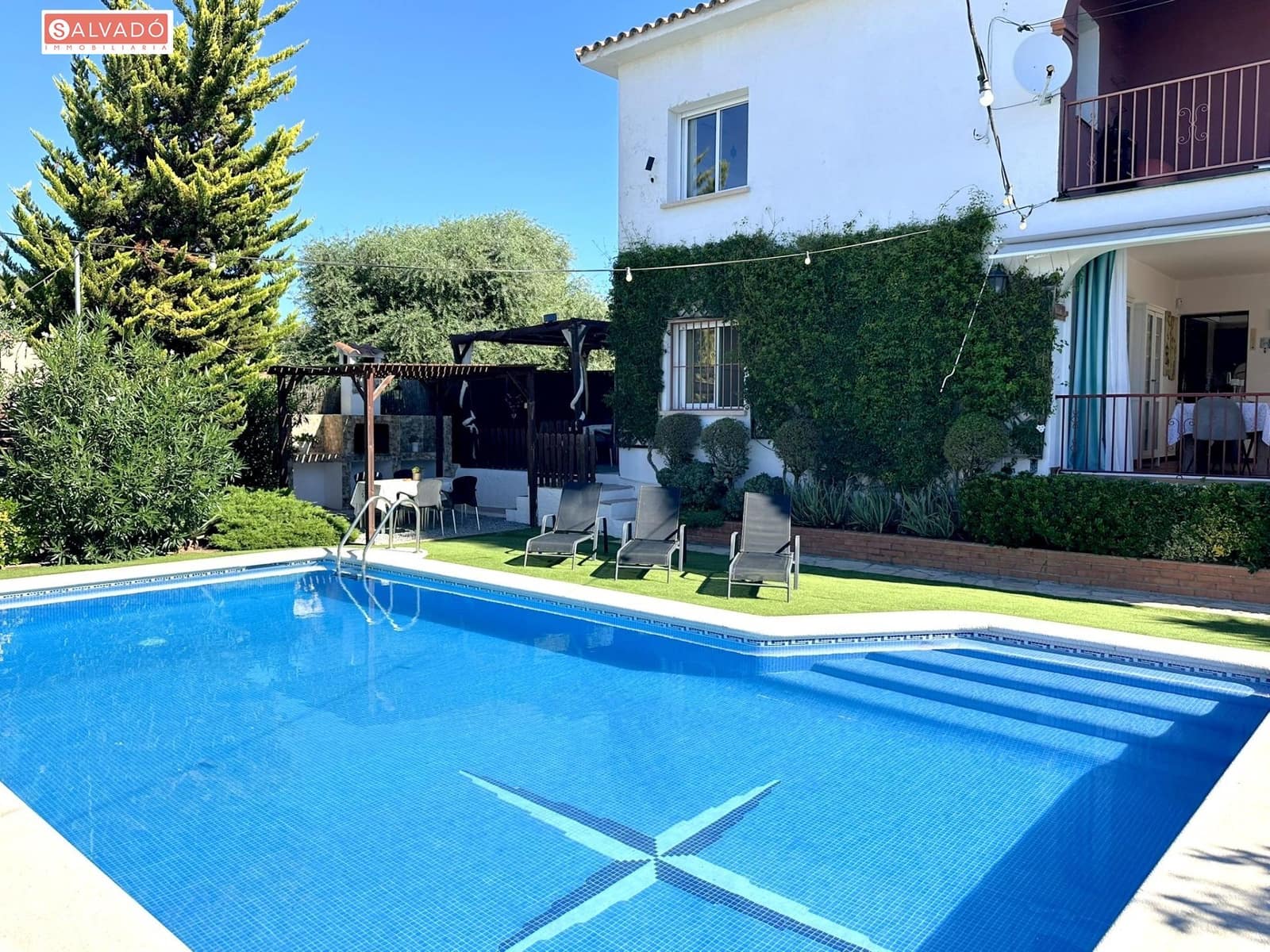 6 soverom Villa til salgs i Cunit med svømmebasseng - € 489 000 (Ref: 10157968)