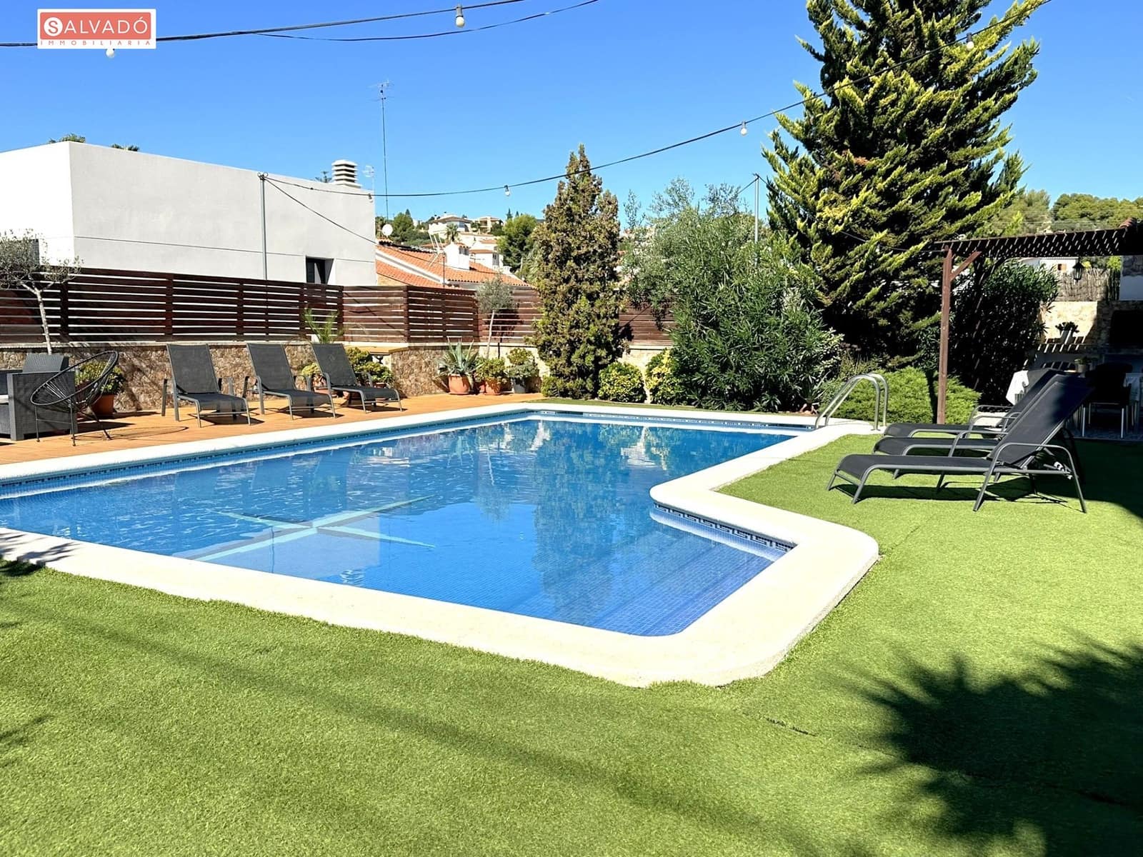 6 soverom Villa til salgs i Cunit med svømmebasseng - € 489 000 (Ref: 10157968)