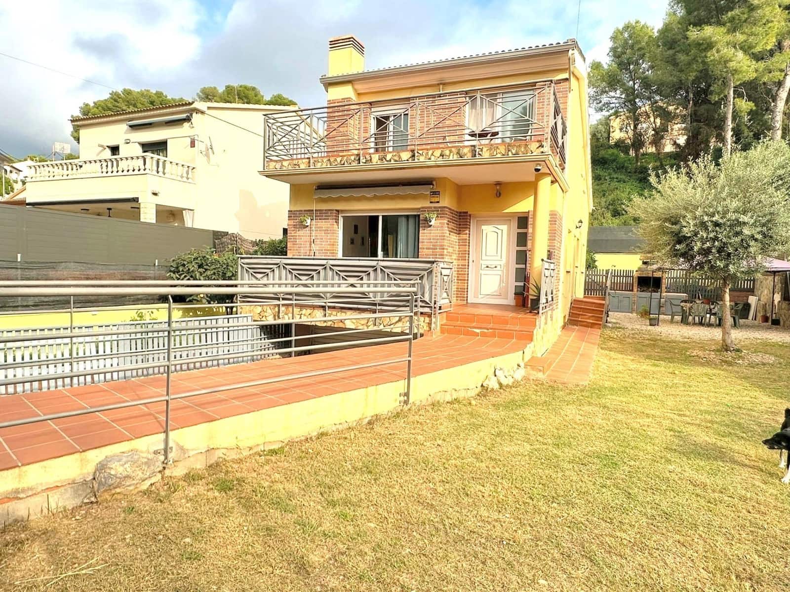 4 bedroom Flat for sale in Segur de Calafell with garage - € 360,000 (Ref: 10168467)