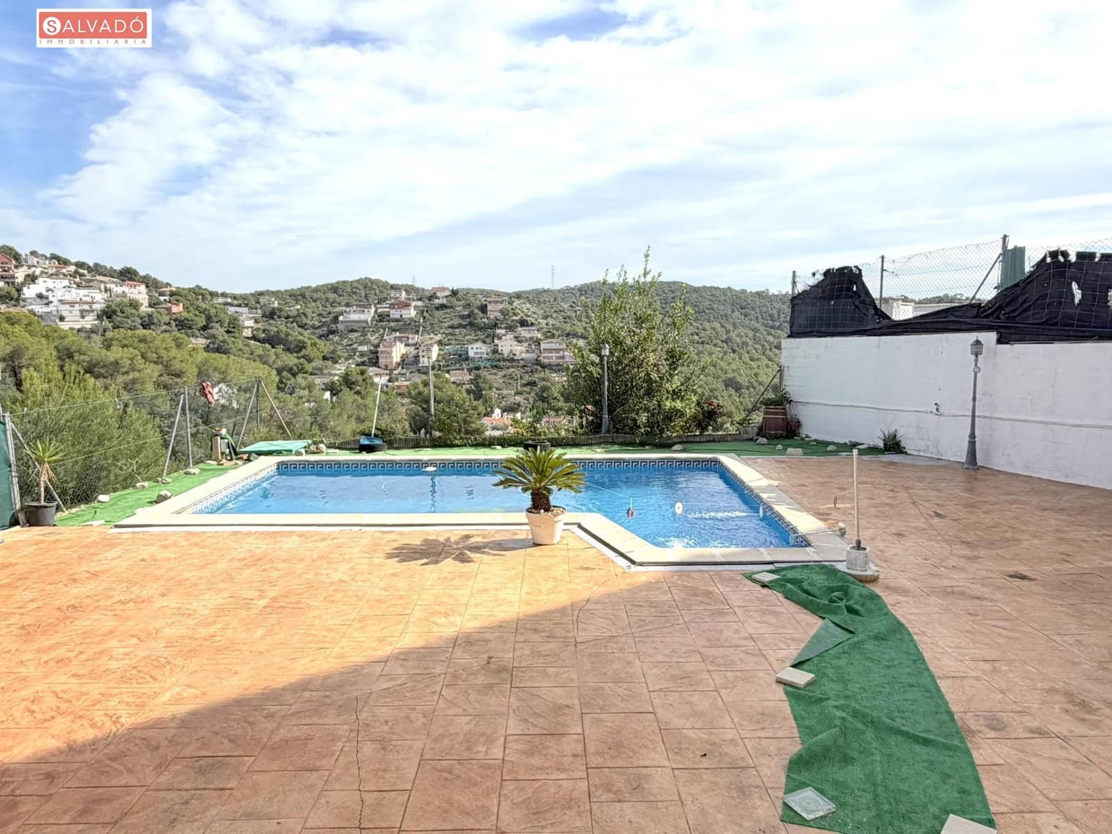 Chalet de 8 habitaciones en Cunit en venta con piscina garaje - 420.000 € (Ref: 10183166)