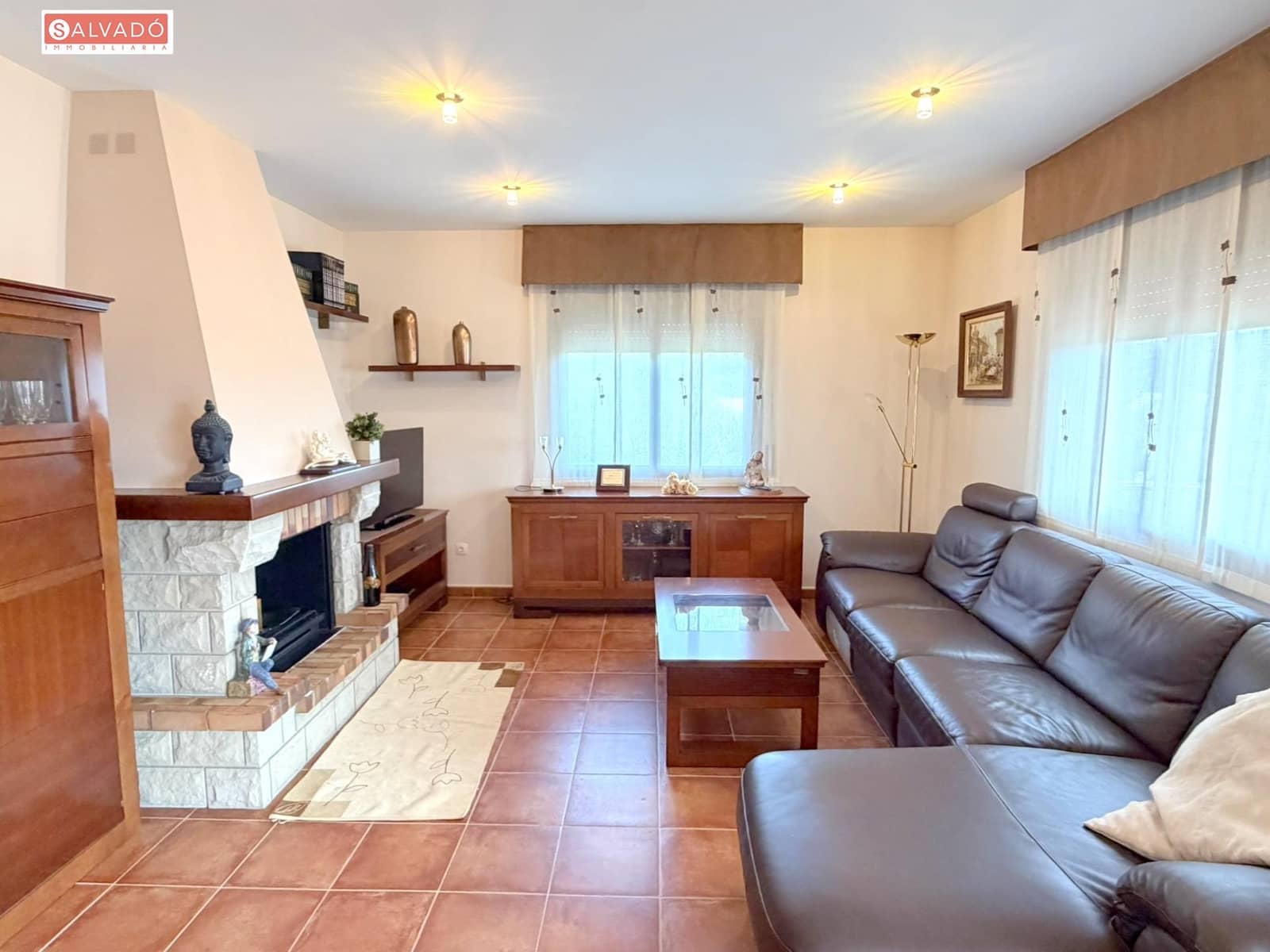 Chalet de 8 habitaciones en Cunit en venta con piscina garaje - 420.000 € (Ref: 10183166)