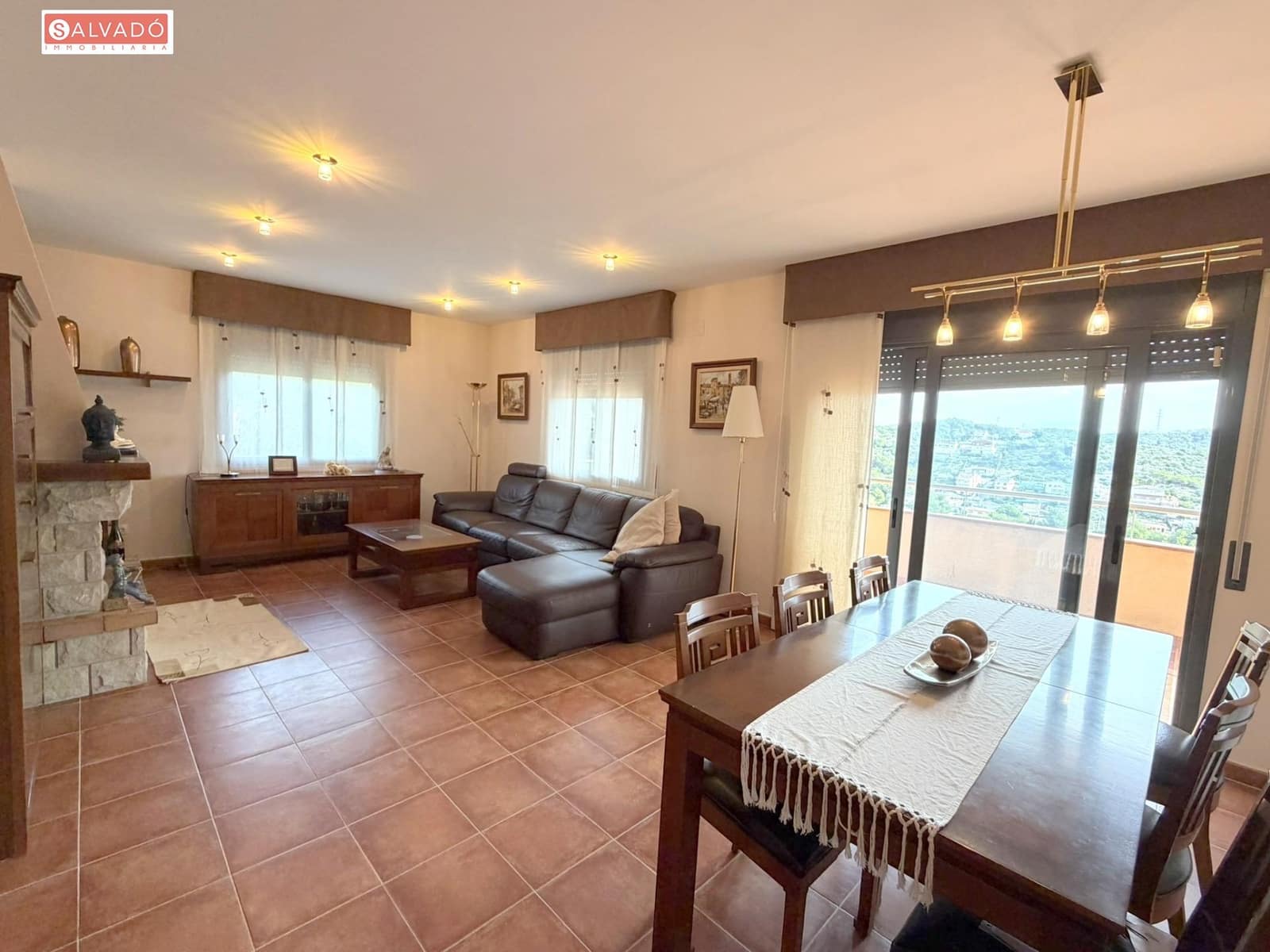 Chalet de 8 habitaciones en Cunit en venta con piscina garaje - 420.000 € (Ref: 10183166)