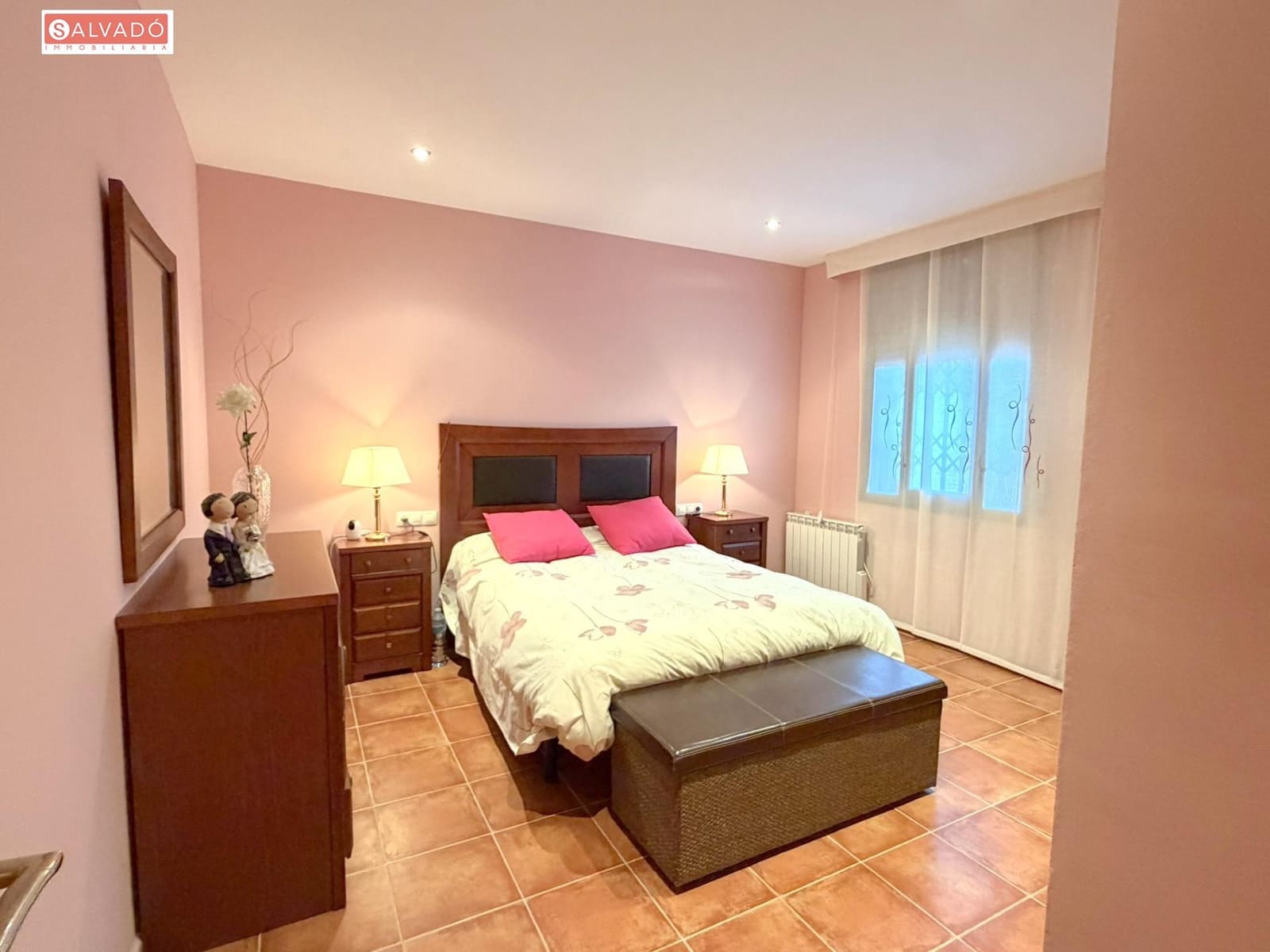 Chalet de 8 habitaciones en Cunit en venta con piscina garaje - 420.000 € (Ref: 10183166)