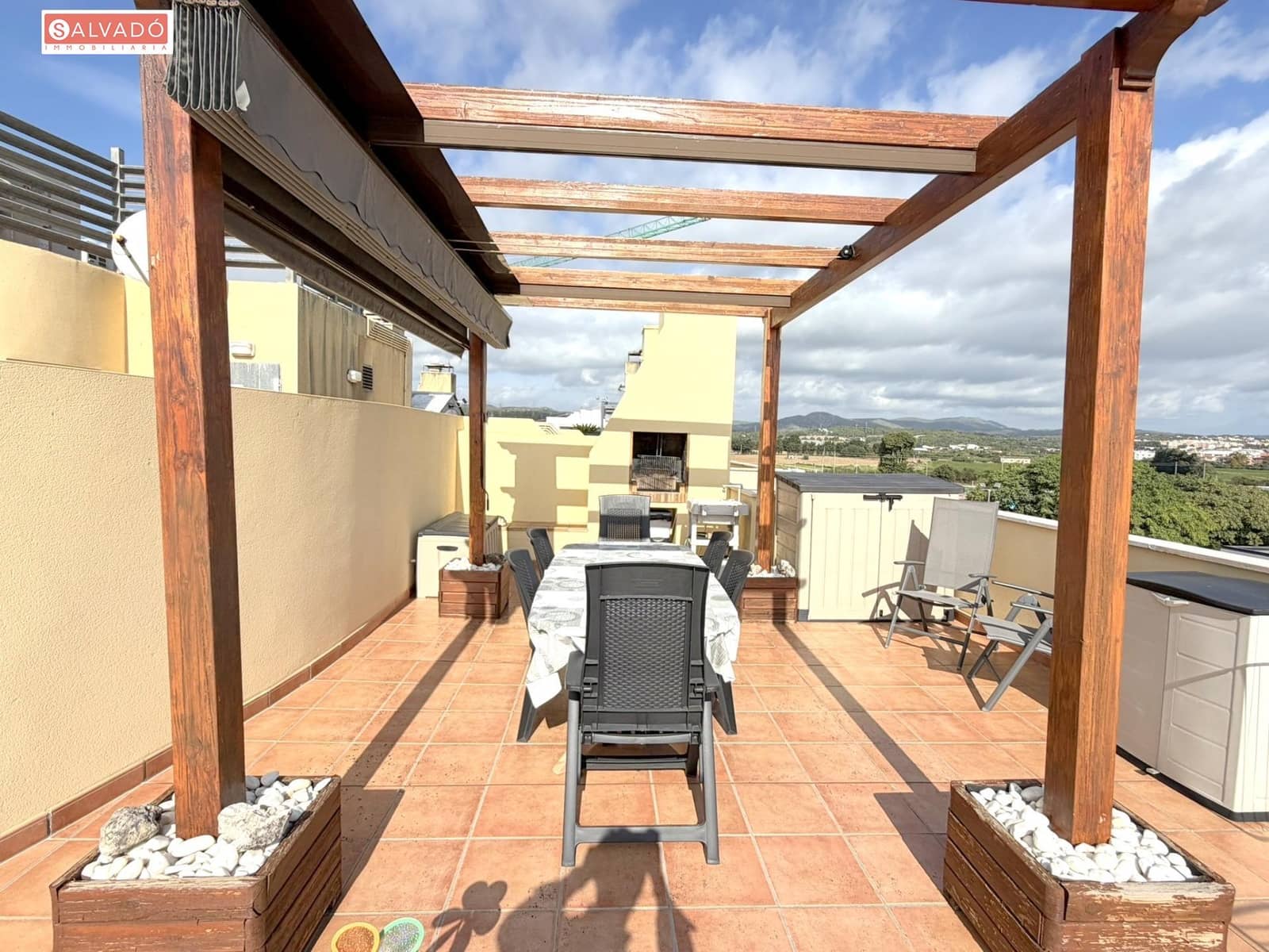 4 slaapkamer Penthouse te koop in Cubelles met zwembad garage - € 515.000 (Ref: 10184984)
