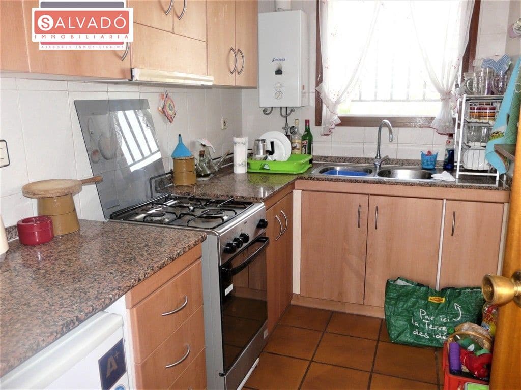 3 soverom Villa til salgs i Albinyana med svømmebasseng garasje - € 199 000 (Ref: 6163453)