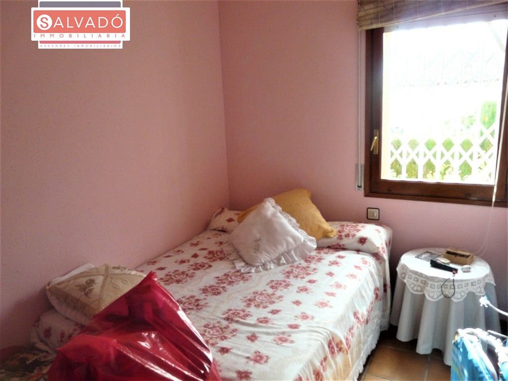 3 soverom Villa til salgs i Albinyana med svømmebasseng garasje - € 199 000 (Ref: 6163453)