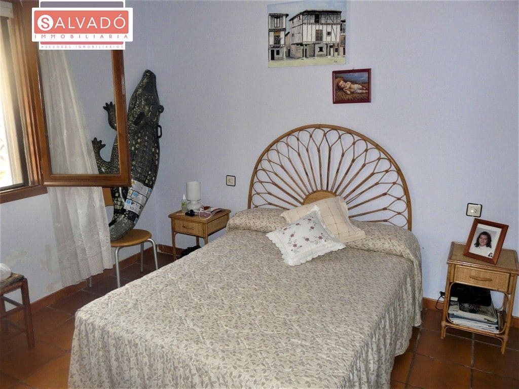 3 soverom Villa til salgs i Albinyana med svømmebasseng garasje - € 199 000 (Ref: 6163453)