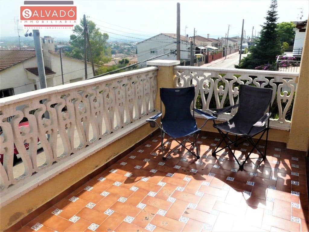 3 soverom Villa til salgs i Albinyana med svømmebasseng garasje - € 199 000 (Ref: 6163453)