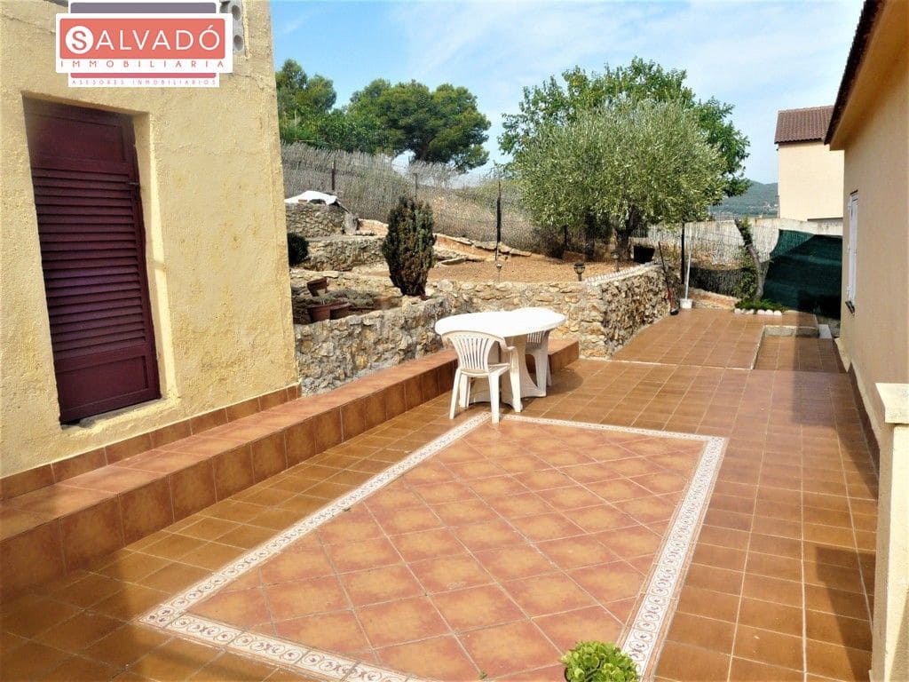 3 soverom Villa til salgs i Albinyana med svømmebasseng garasje - € 199 000 (Ref: 6163453)