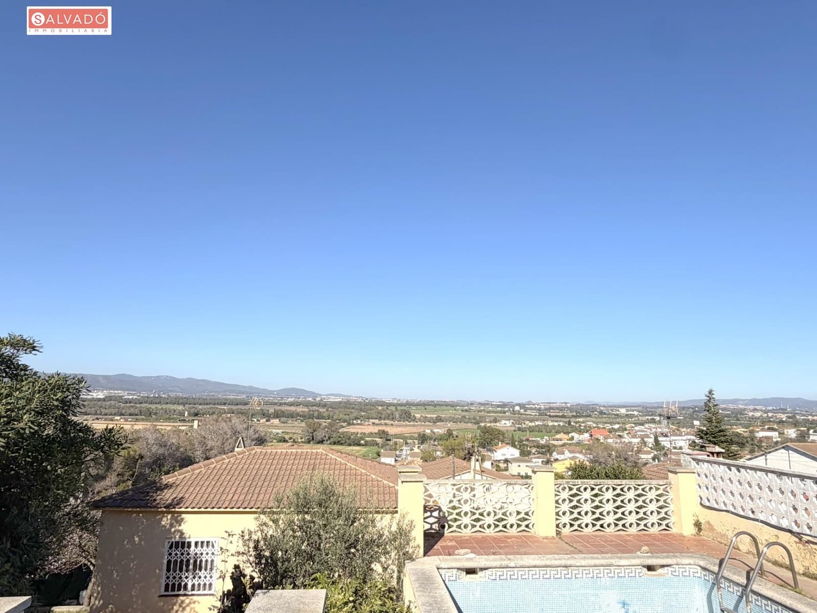 3 chambre Villa/Maison à vendre à Albinyana avec piscine garage - 225 000 € (Ref: 6163453)