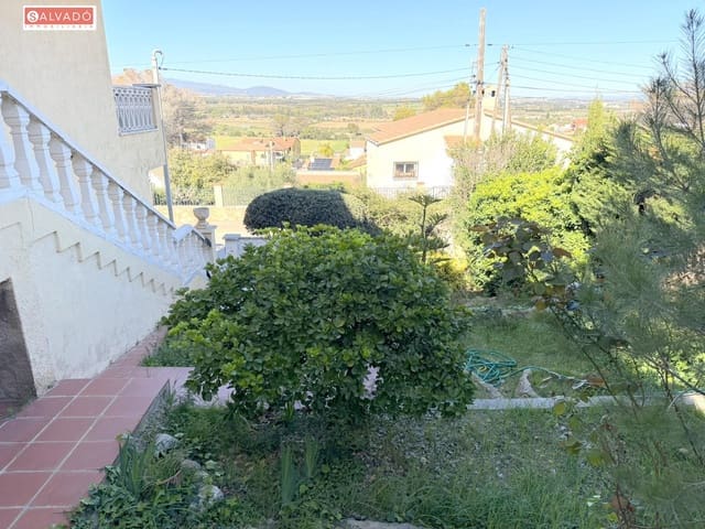 3 sypialnia Willa na sprzedaż w Albinyana z basenem garażem - 225 000 € (Ref: 6163453)