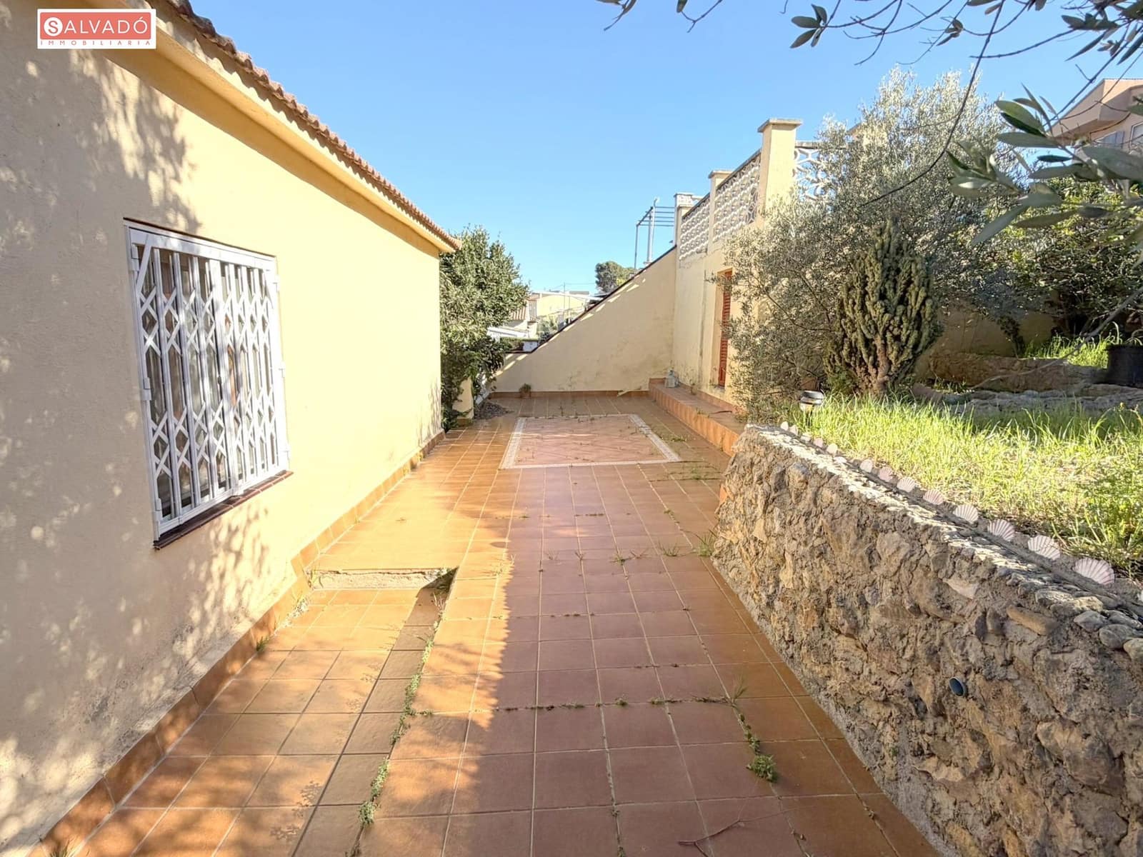 3 chambre Villa/Maison à vendre à Albinyana avec piscine garage - 225 000 € (Ref: 6163453)