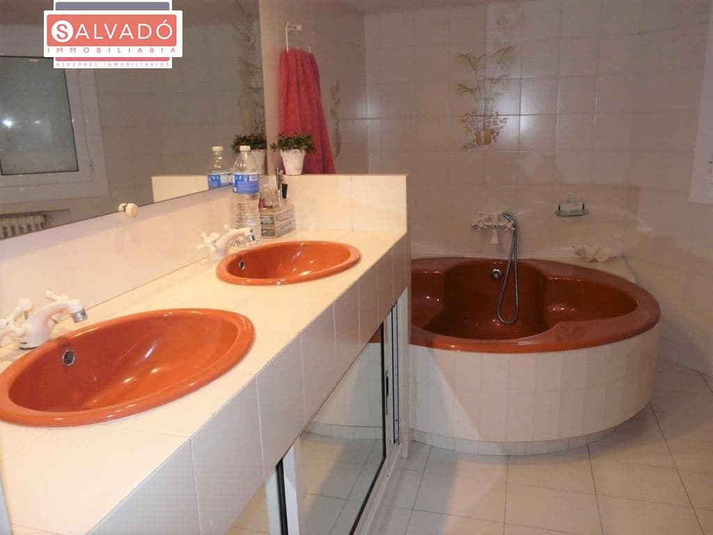 5 slaapkamer Villa te koop in El Vendrell met zwembad garage - € 1.950.000 (Ref: 6163455)