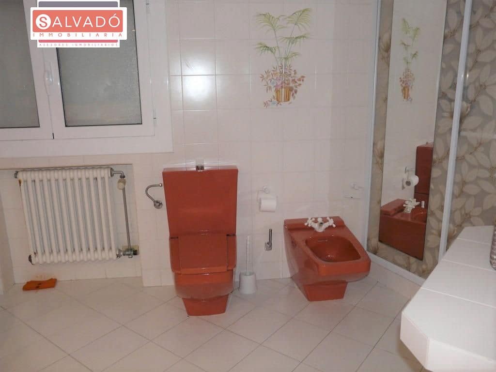 5 slaapkamer Villa te koop in El Vendrell met zwembad garage - € 1.950.000 (Ref: 6163455)