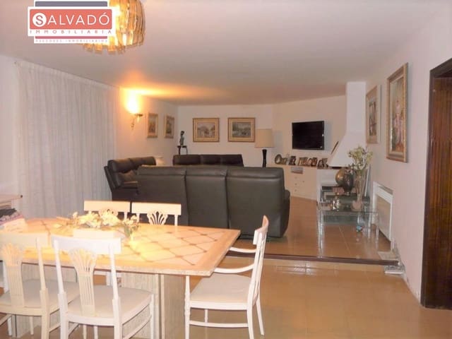 5 slaapkamer Villa te koop in El Vendrell met zwembad garage - € 1.950.000 (Ref: 6163455)