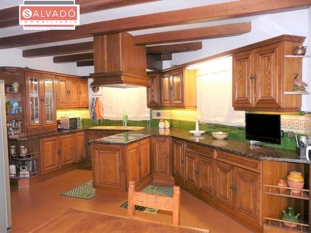 5 slaapkamer Villa te koop in El Vendrell met zwembad garage - € 1.950.000 (Ref: 6163455)
