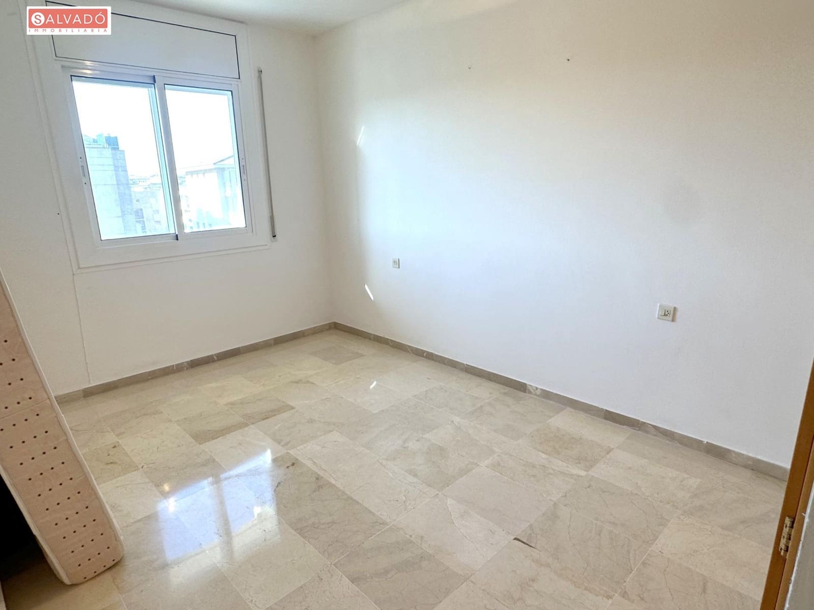 3 soverom Leilighet til leie i Cunit med svømmebasseng - € 823 (Ref: 8067532)