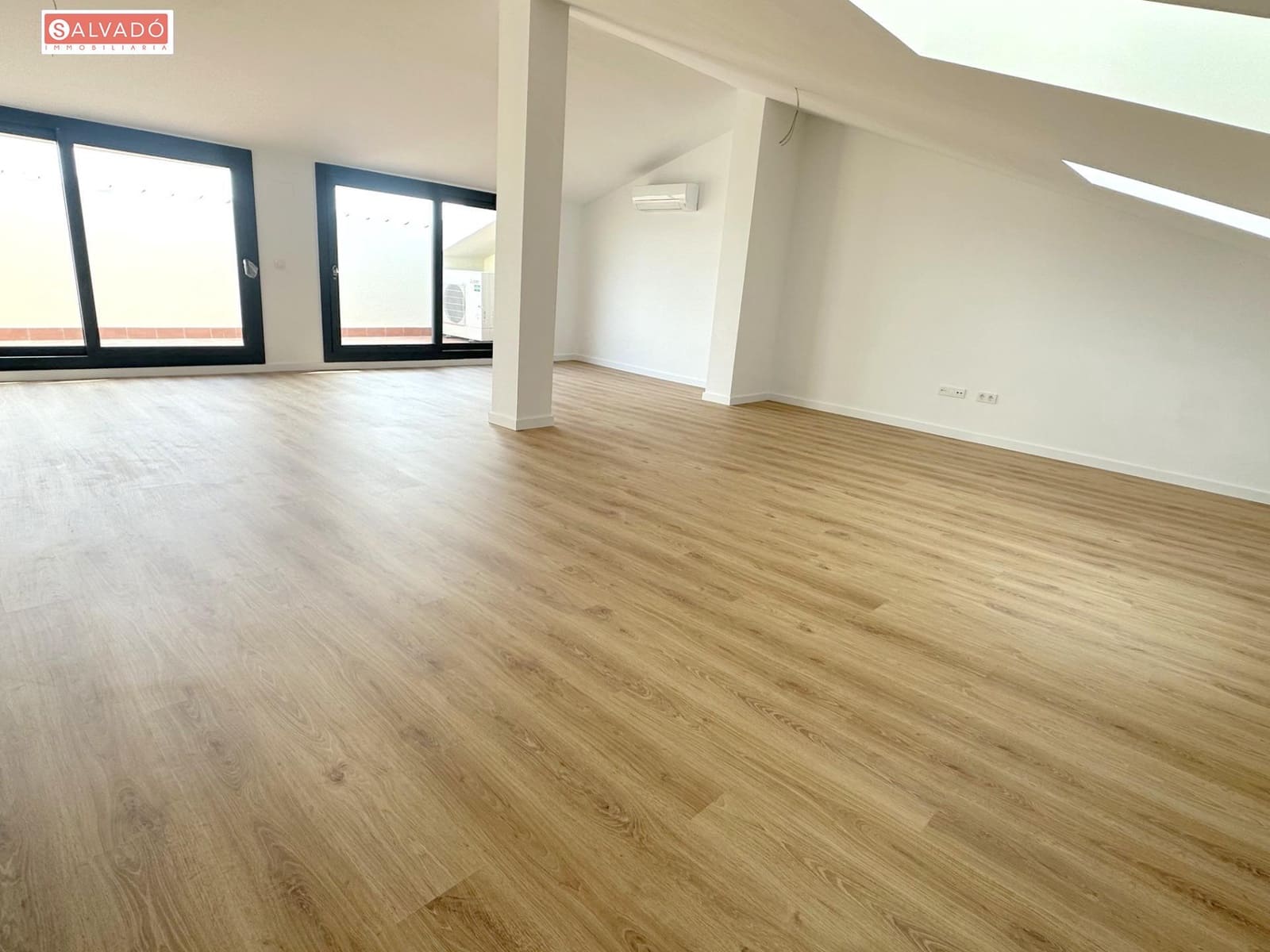 5 soveværelse Penthouse til salg i Sant Jaume dels Domenys med garage - € 228.000 (Ref: 8213528)