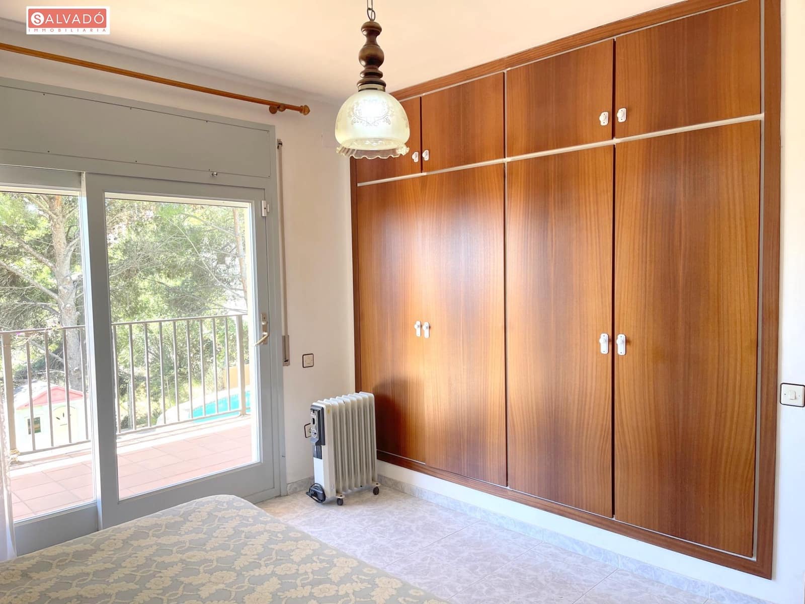 5 chambre Villa/Maison à vendre à Segur de Calafell avec piscine garage - 370 000 € (Ref: 8279232)