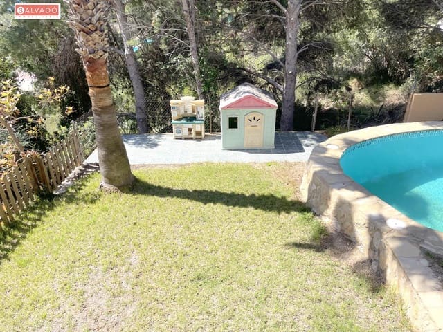 5 soverom Villa til salgs i Segur de Calafell, Calafell med svømmebasseng garasje - € 370 000 (Ref: 8279232)