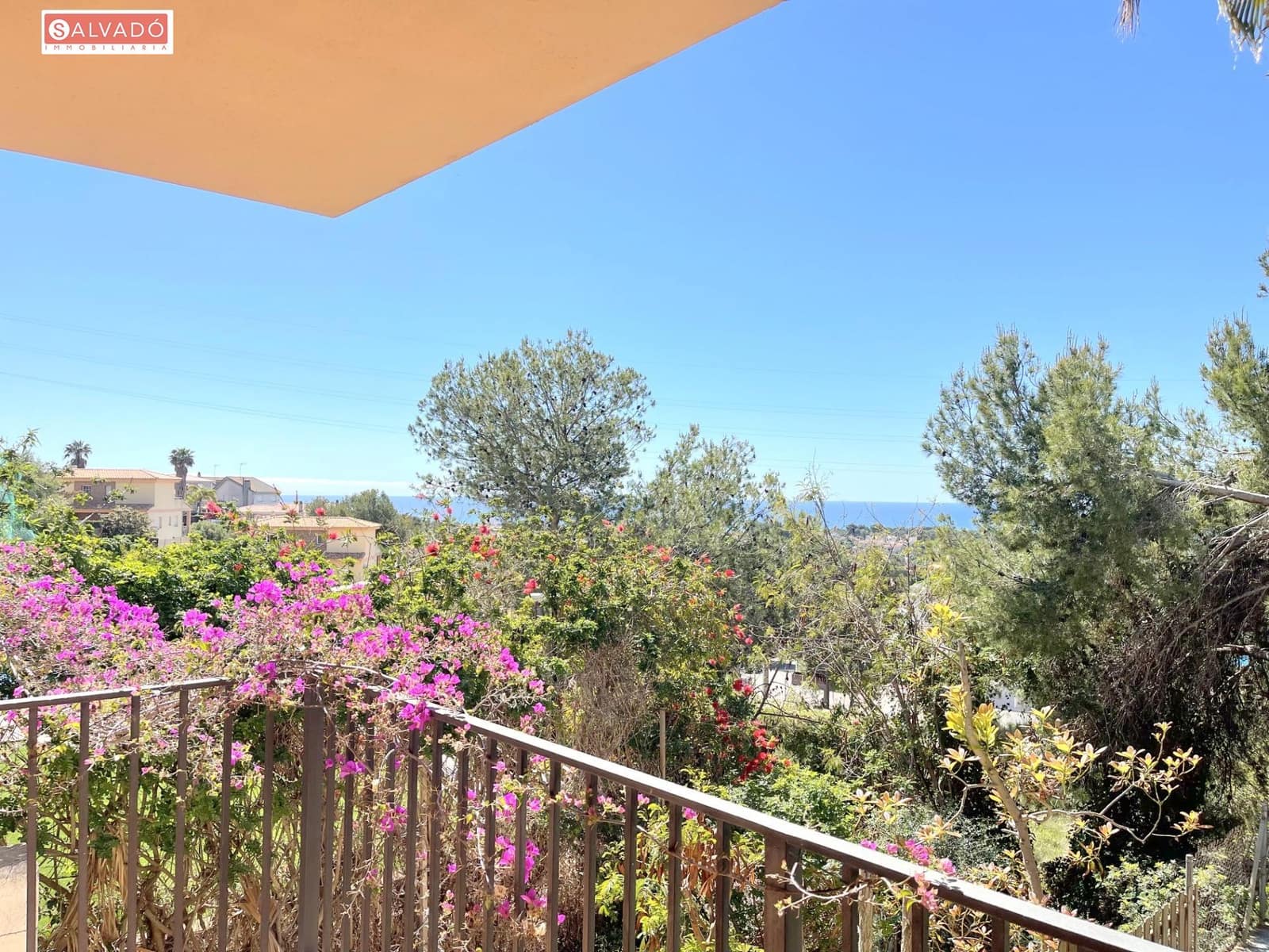 5 chambre Villa/Maison à vendre à Segur de Calafell avec piscine garage - 370 000 € (Ref: 8279232)