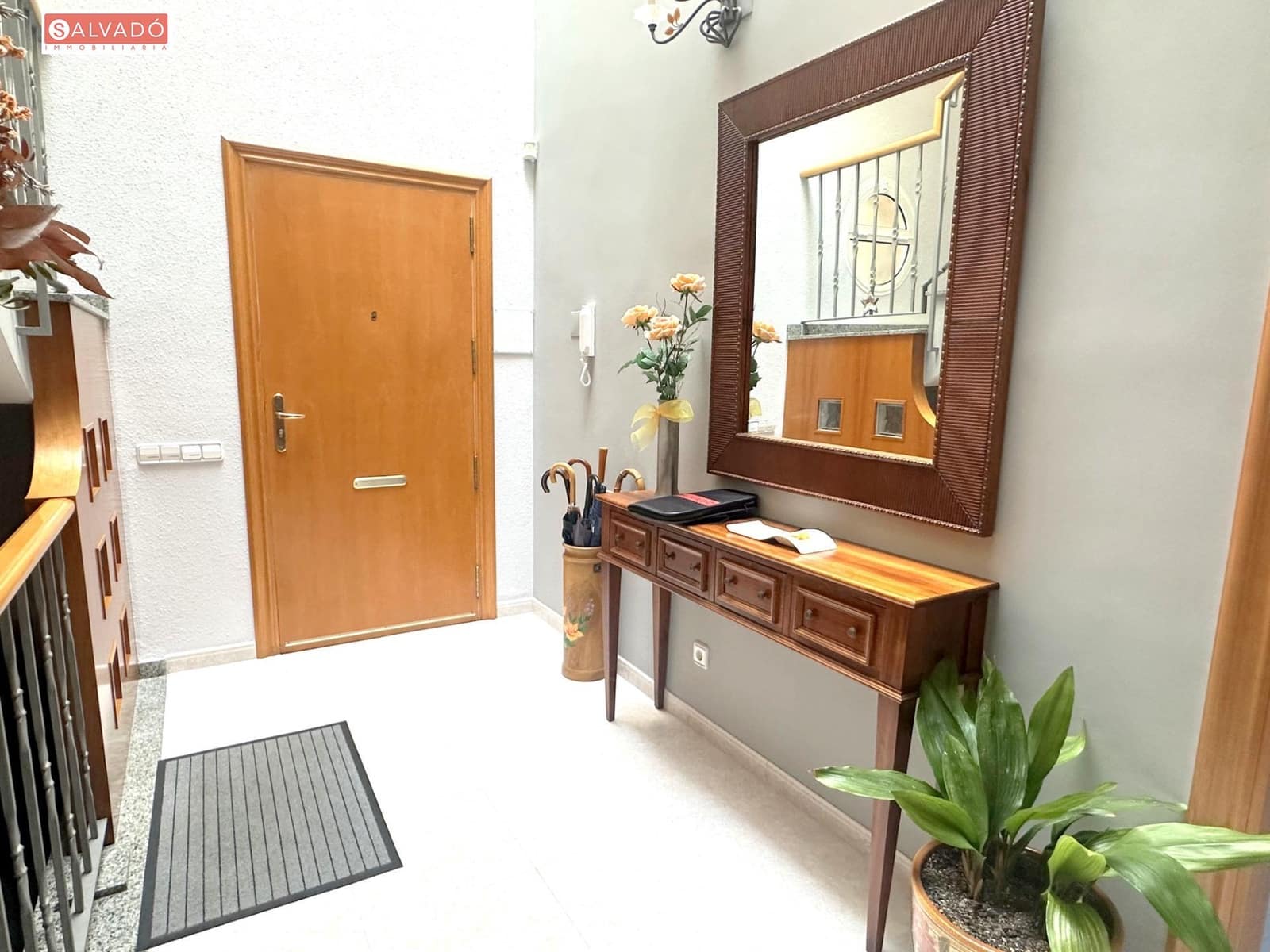 5 soverom Villa til salgs i Calafell med garasje - € 799 000 (Ref: 8290437)