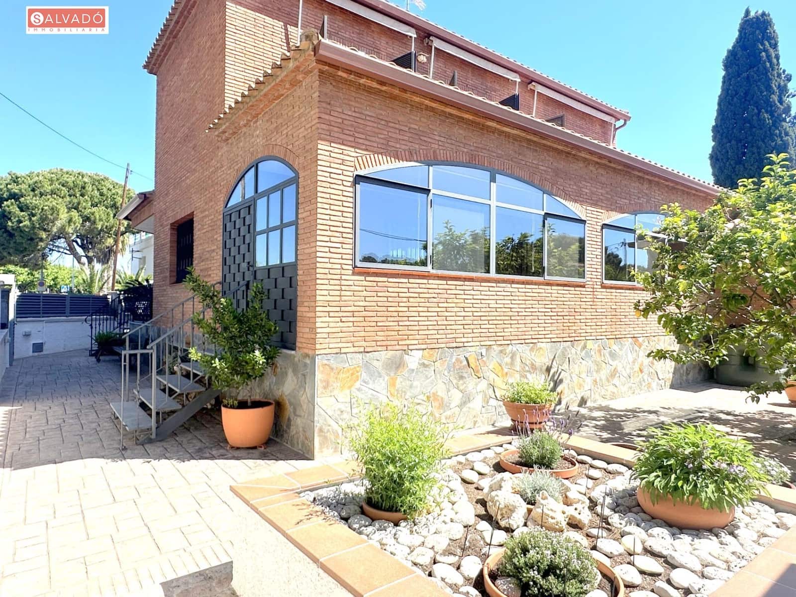 5 soverom Villa til salgs i Calafell med garasje - € 799 000 (Ref: 8290437)