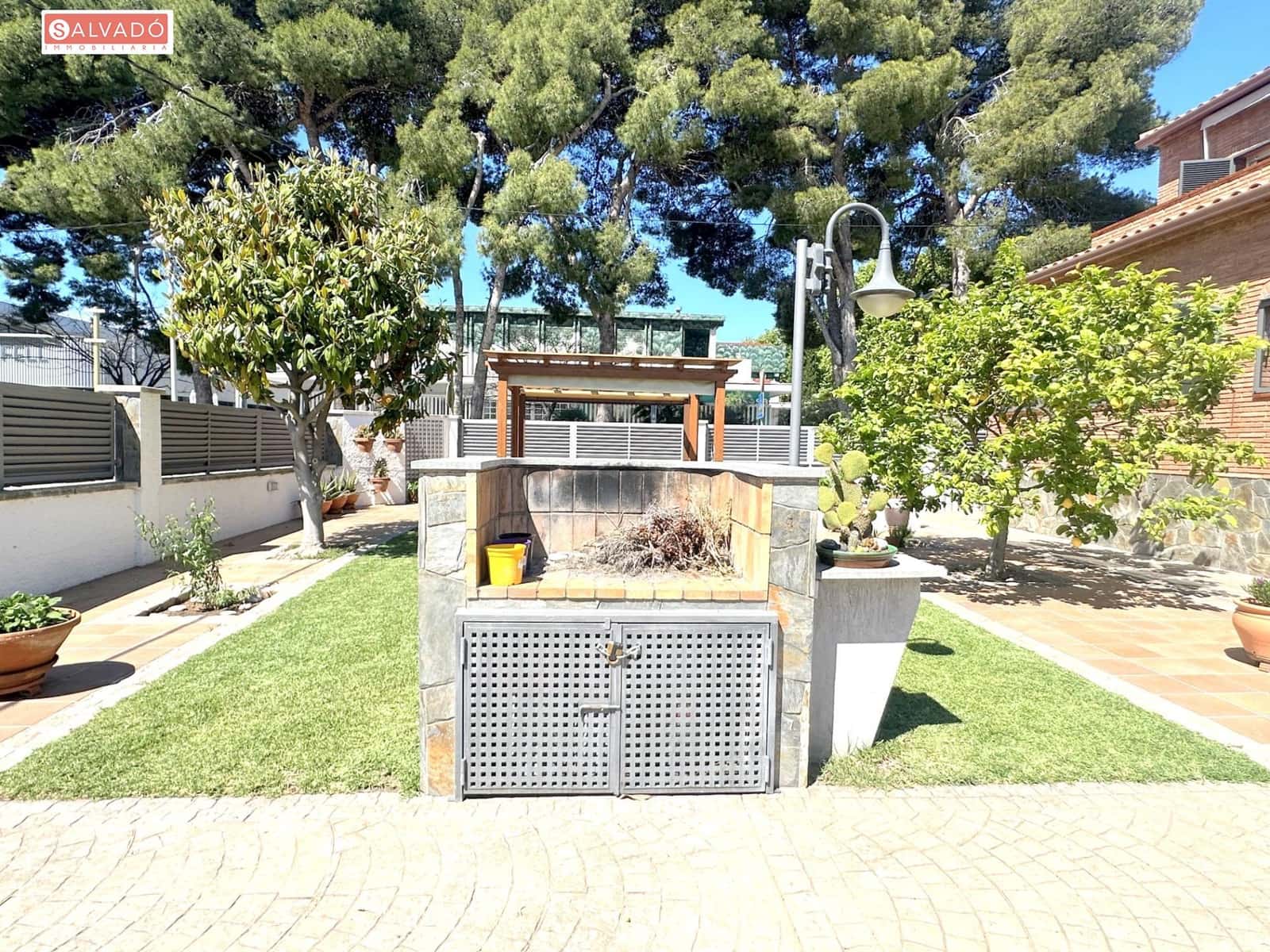 5 soverom Villa til salgs i Calafell med garasje - € 799 000 (Ref: 8290437)