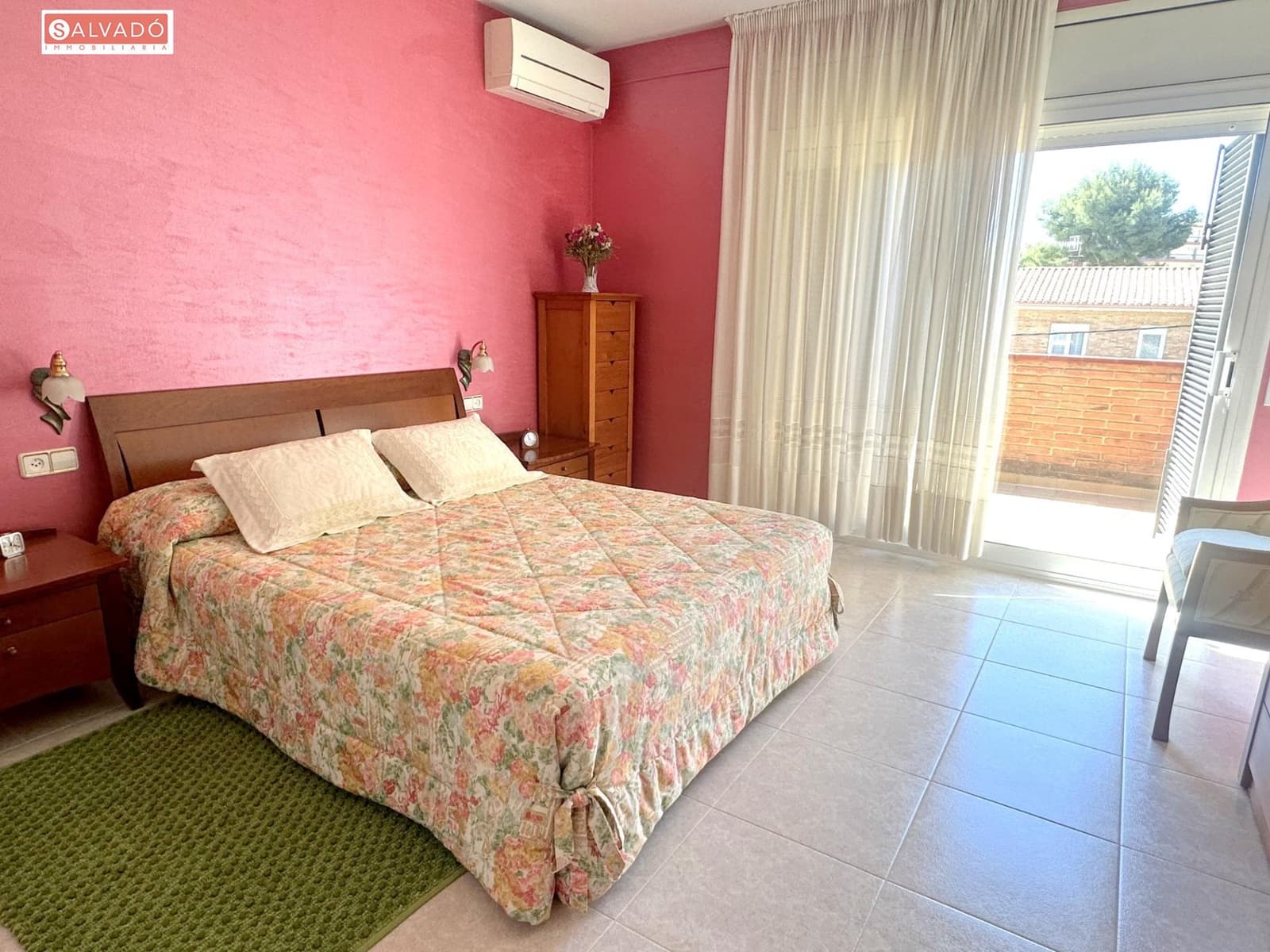 5 soverom Villa til salgs i Calafell med garasje - € 799 000 (Ref: 8290437)