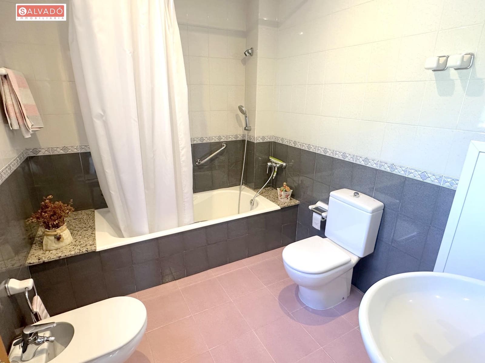 5 soverom Villa til salgs i Calafell med garasje - € 799 000 (Ref: 8290437)