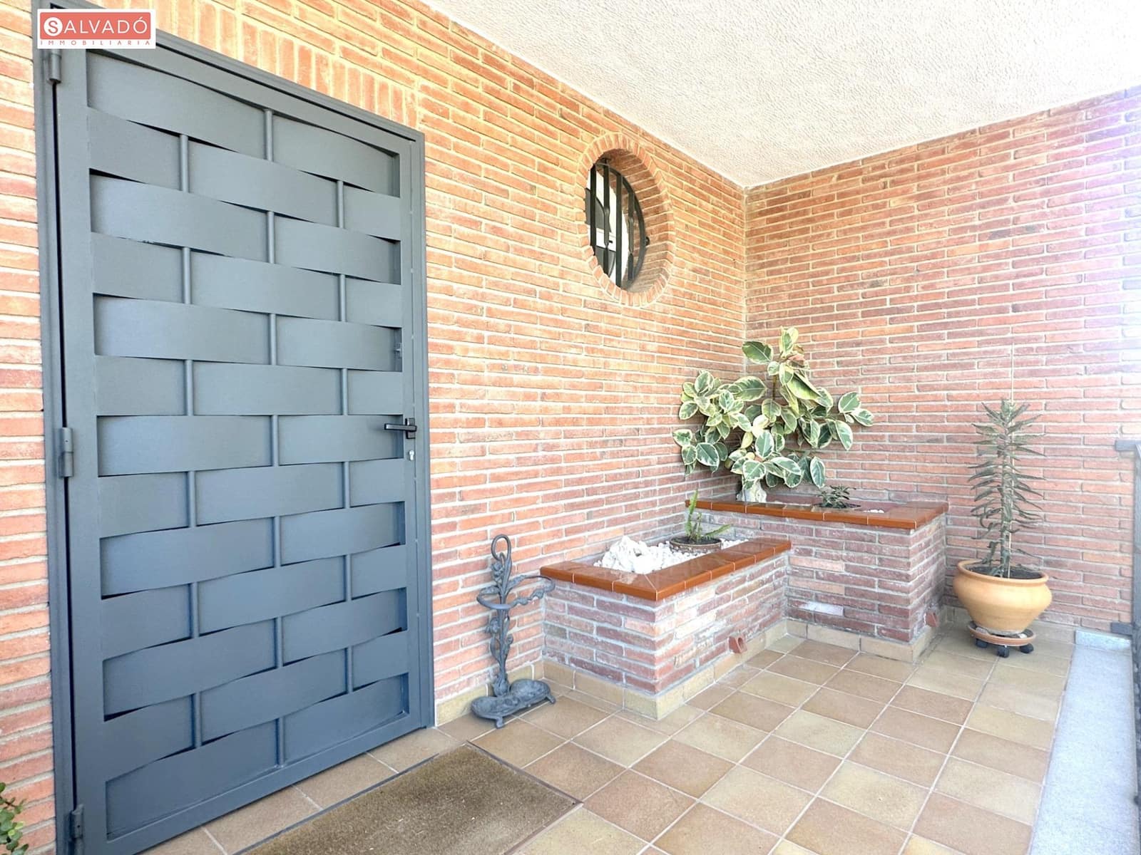 5 soverom Villa til salgs i Calafell med garasje - € 799 000 (Ref: 8290437)