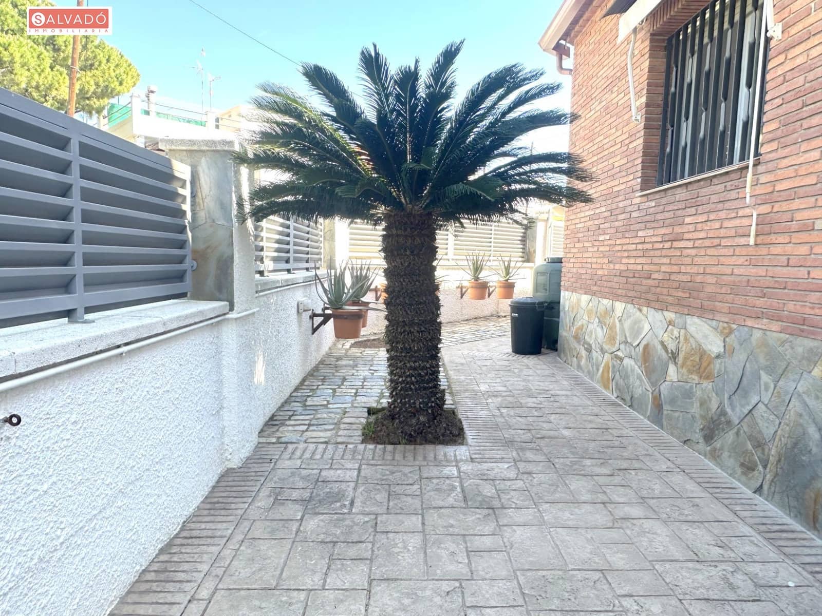 5 soverom Villa til salgs i Calafell med garasje - € 799 000 (Ref: 8290437)