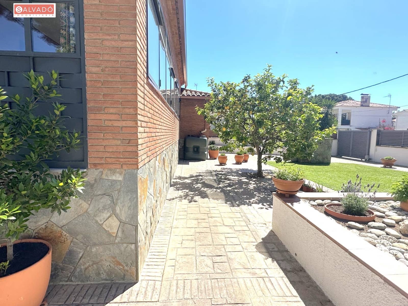 5 soverom Villa til salgs i Calafell med garasje - € 799 000 (Ref: 8290437)