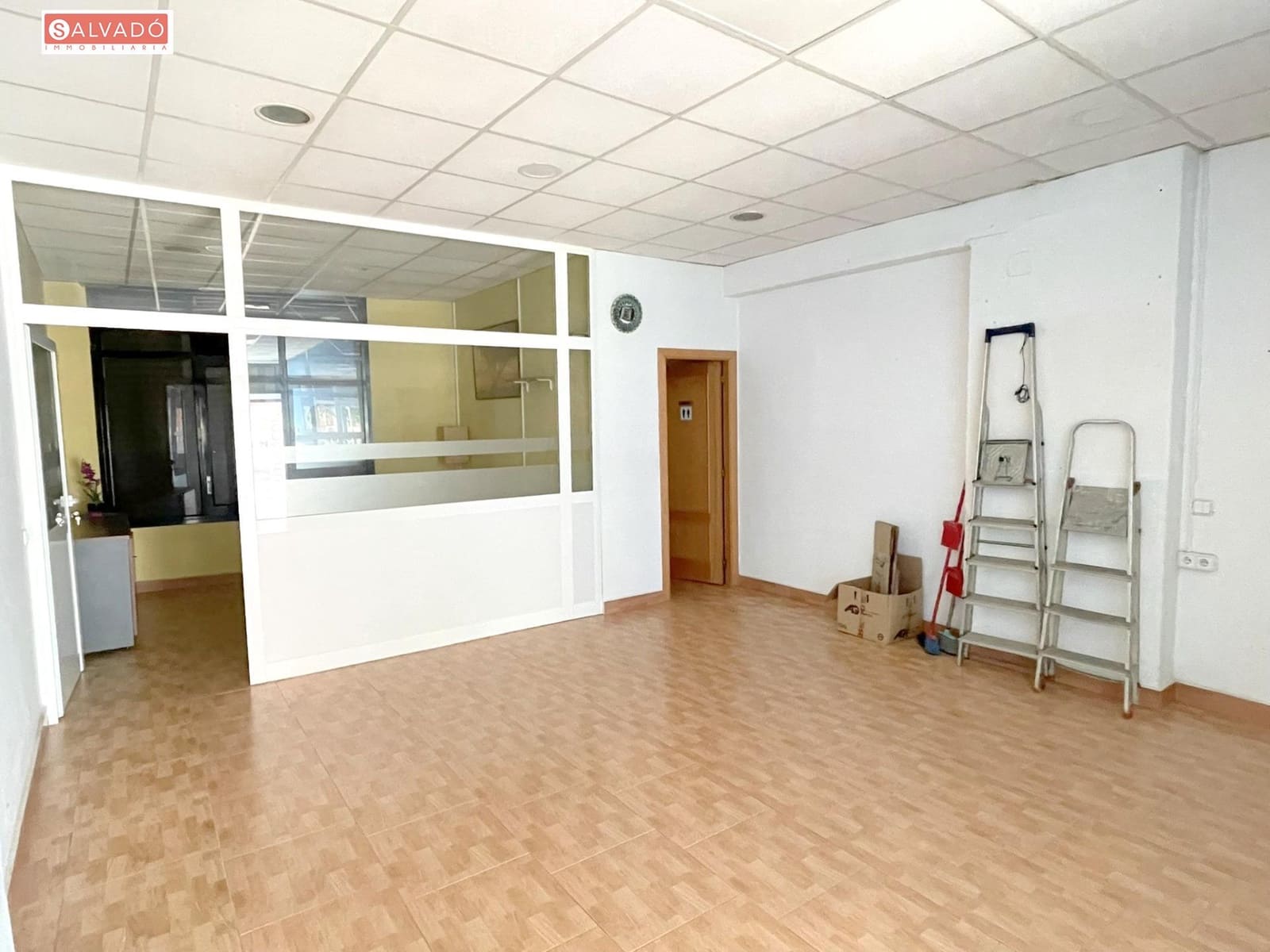 2 soverom Kommersiell til leie i El Vendrell - € 850 (Ref: 8662591)