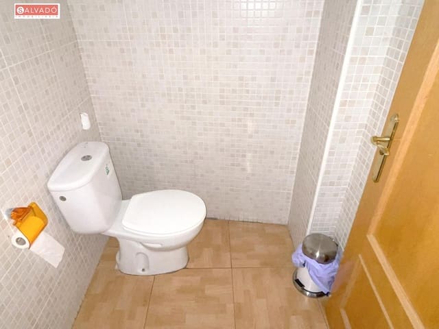 2 soverom Kommersiell til leie i El Vendrell - € 850 (Ref: 8662591)