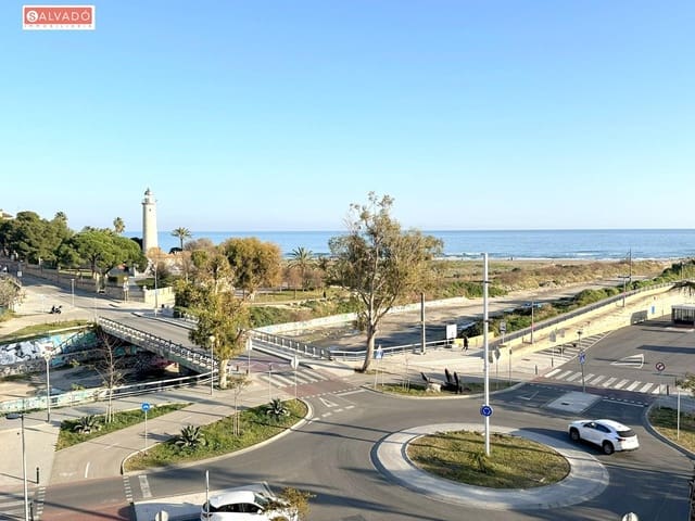 4 sovrum Lägenhet till salu i Vilanova i la Geltrú - 535 000 € (Ref: 8789456)