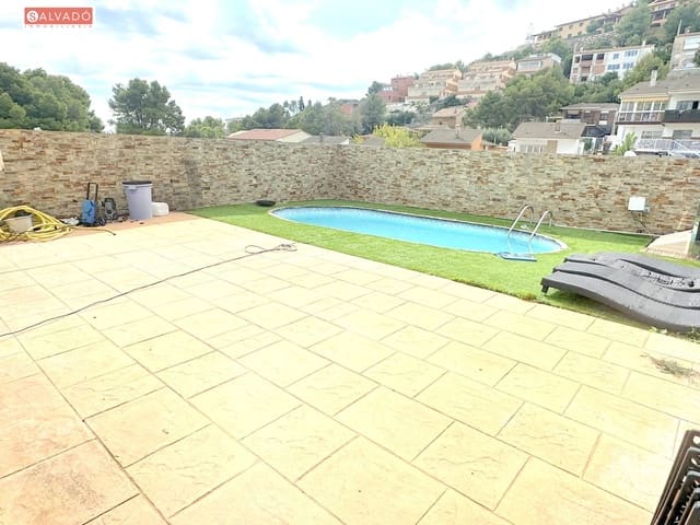 5 chambre Villa/Maison à vendre à Segur de Calafell, Calafell avec piscine - 350 000 € (Ref: 9287725)