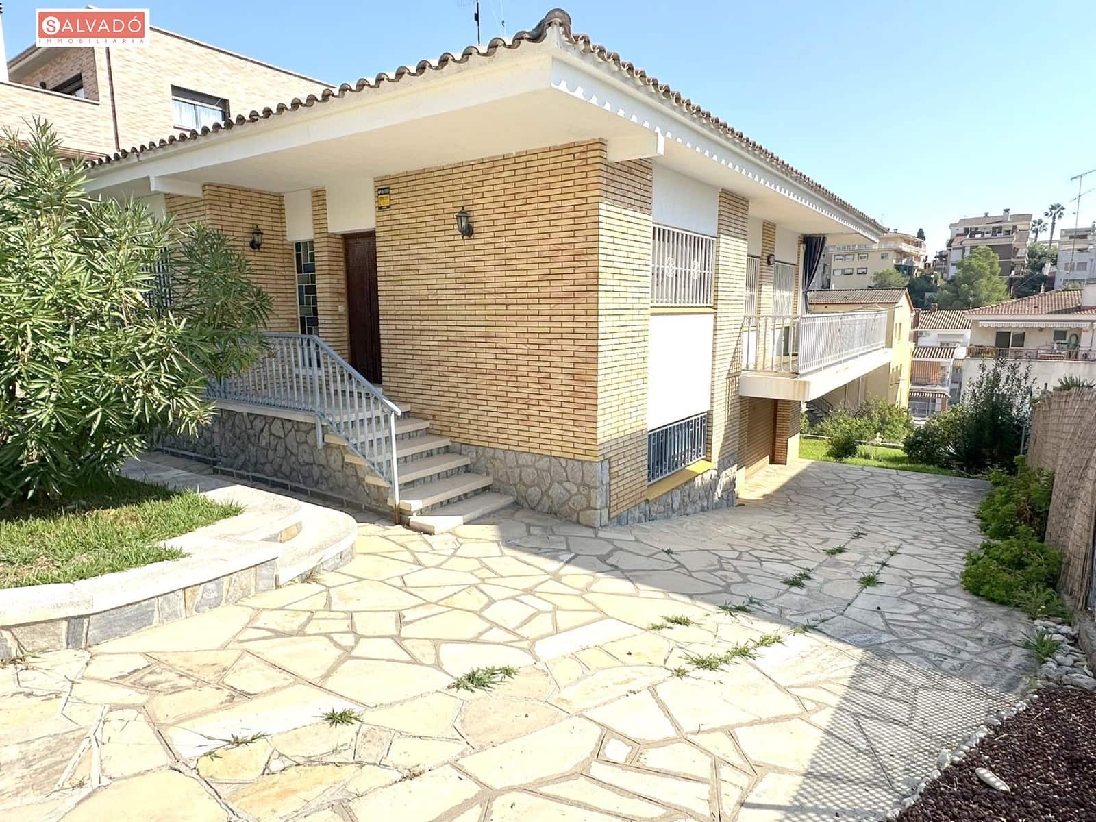 4 chambre Villa/Maison à vendre à Segur de Calafell avec garage - 320 000 € (Ref: 9317836)