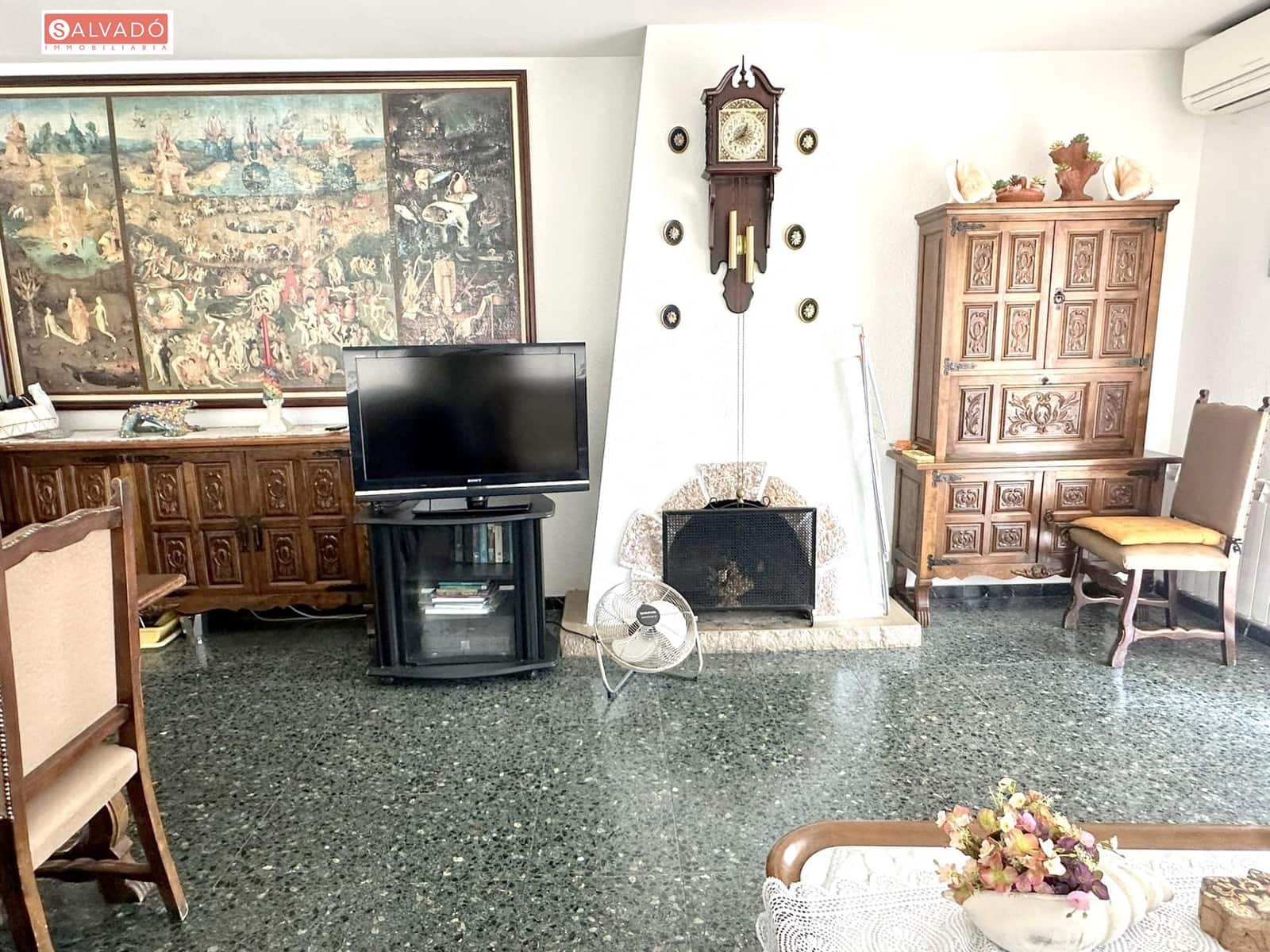 4 chambre Villa/Maison à vendre à Segur de Calafell avec garage - 320 000 € (Ref: 9317836)