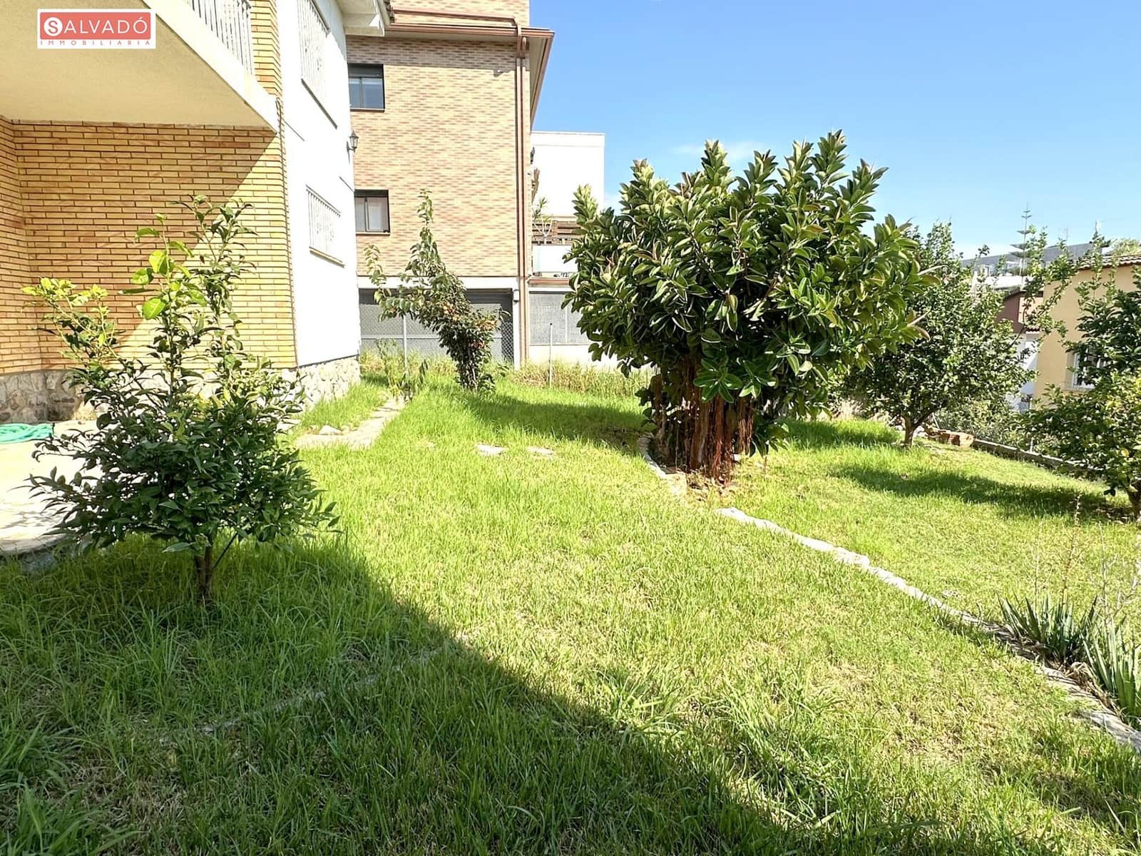 4 chambre Villa/Maison à vendre à Segur de Calafell avec garage - 320 000 € (Ref: 9317836)