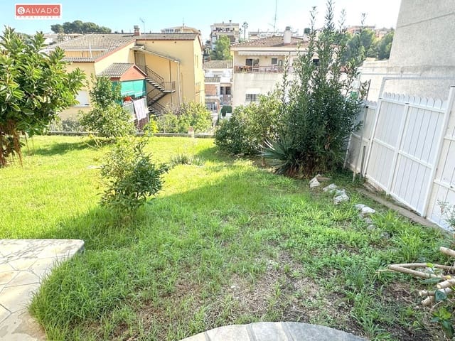 Chalet de 4 habitaciones en Segur de Calafell, Calafell en venta con garaje - 320.000 € (Ref: 9317836)