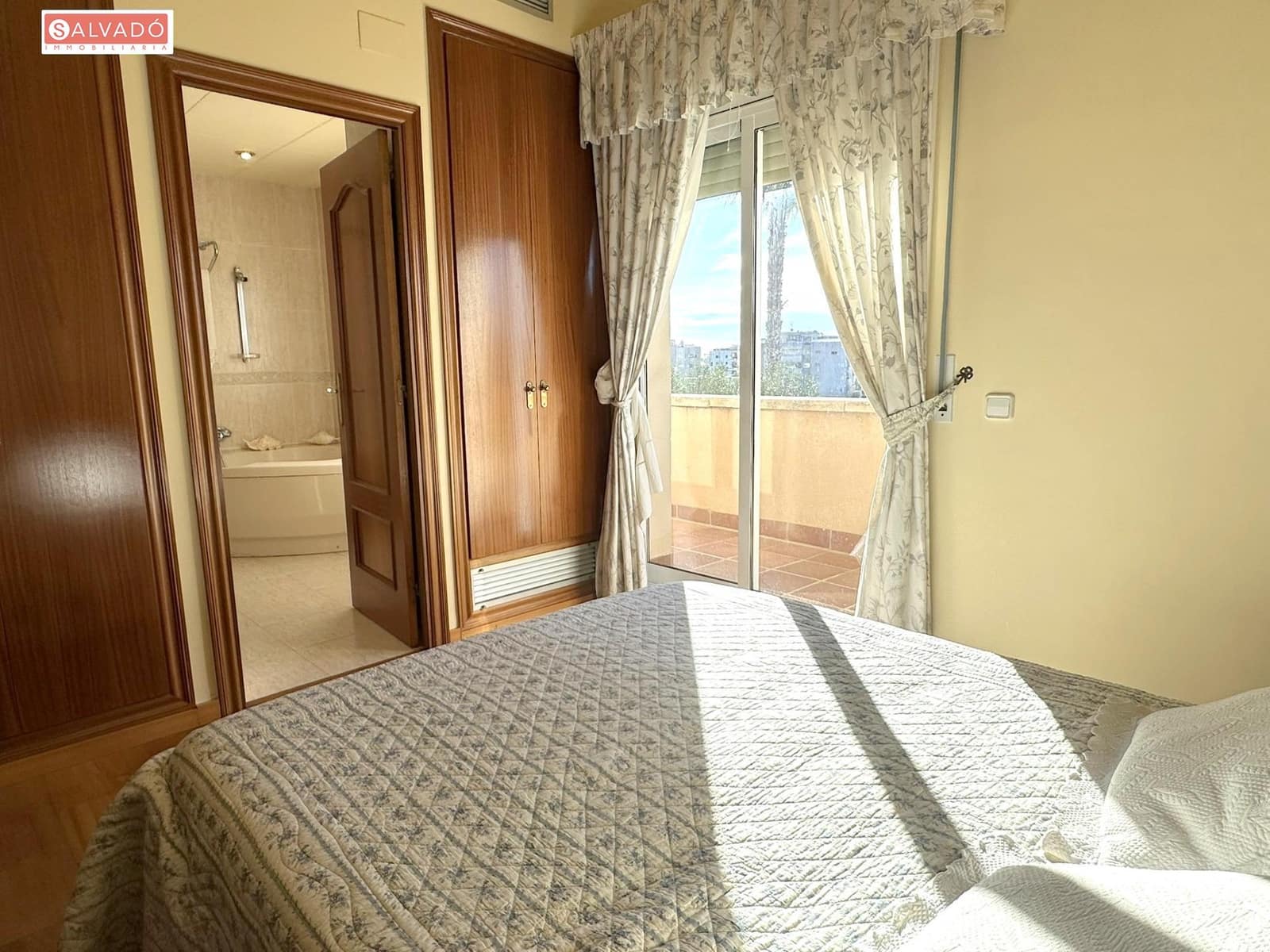 5 sypialnia Willa na sprzedaż w Calafell z basenem garażem - 762 000 € (Ref: 9449161)