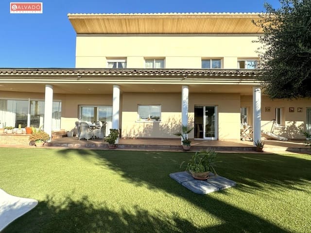 5 makuuhuone Huvila myytävänä paikassa Calafell mukana uima-altaan 
autotalli - 762 000 € (Ref: 9449161)