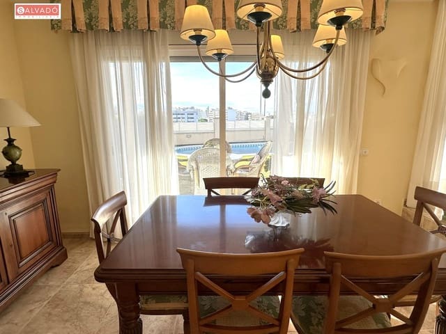 5 makuuhuone Huvila myytävänä paikassa Calafell mukana uima-altaan 
autotalli - 762 000 € (Ref: 9449161)