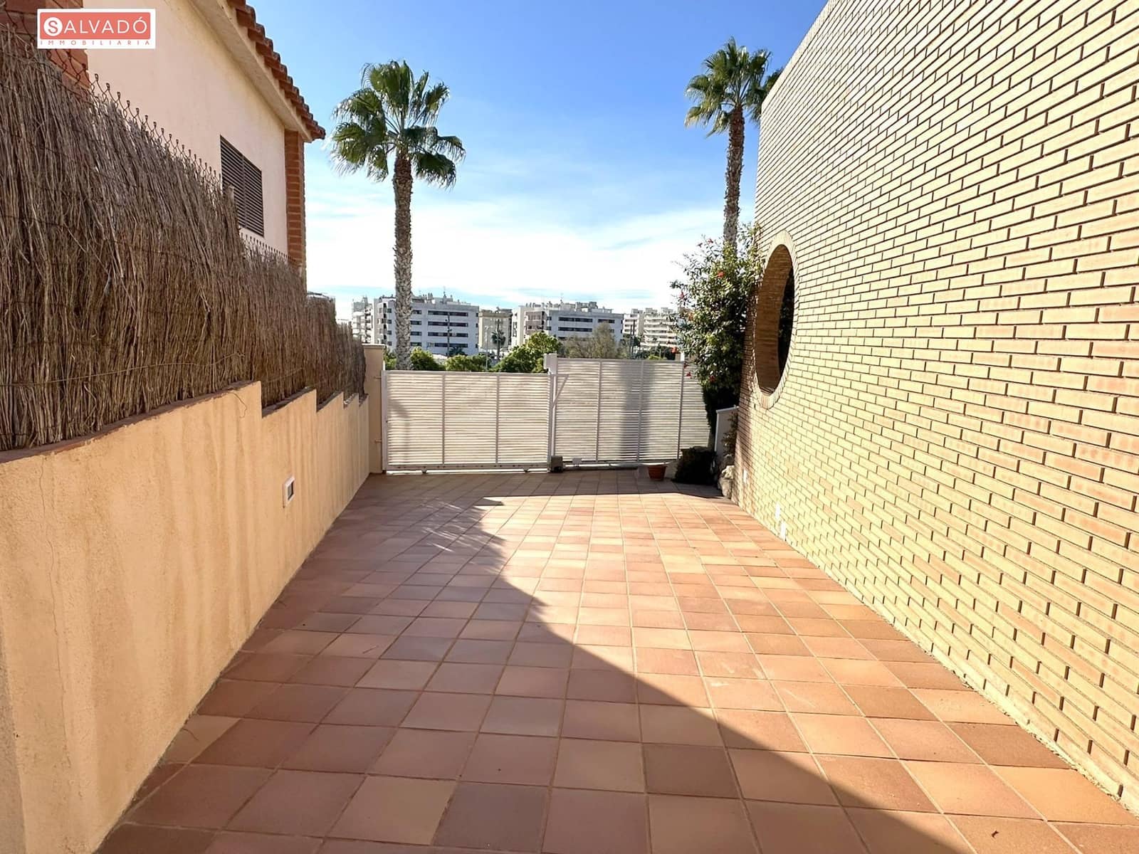 5 sypialnia Willa na sprzedaż w Calafell z basenem garażem - 762 000 € (Ref: 9449161)